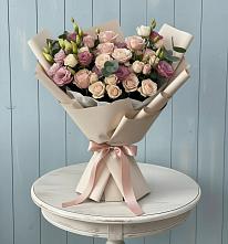 Букет цветов из:  Розы и Лизиантусы в Чепелево