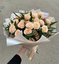 Букет Кремовые розы Латте в Чепелево