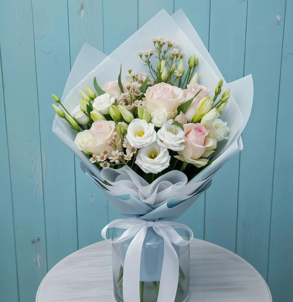 Букет цветов из: Розы и Лизиантусы в Чепелево