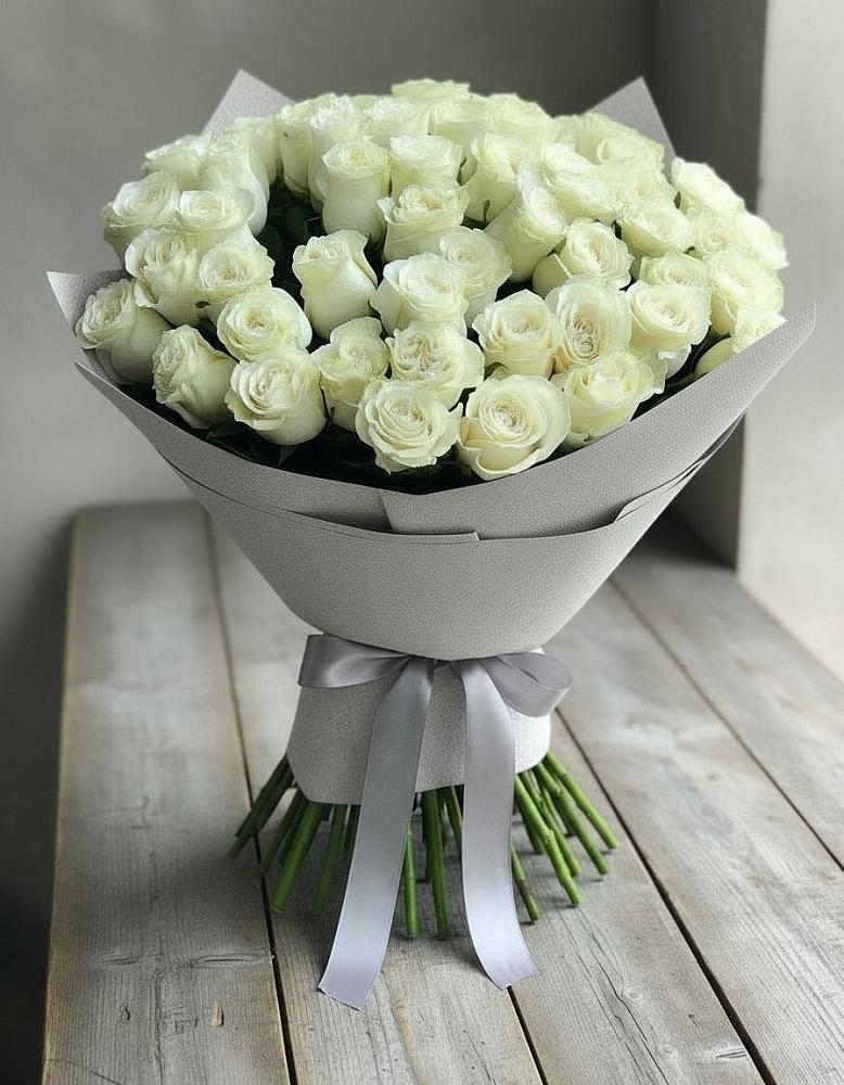 Букет 35 Белых роз в Чепелево