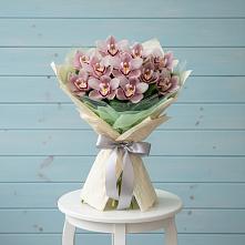 Букет цветов из:  Орхидеи и Розы #REPLACE_PRED# Чепелево