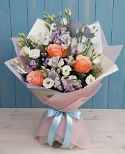 Букет цветов из:  Лизиантусы, Розы, Альстромерии и Гипсофила #REPLACE_PRED# Чепелево