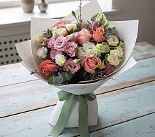 Букет цветов из:  Розы, Лизиантусы и Гвоздики в Чепелево