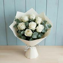 Букет Белые розы в Эвкалипте в Чепелево