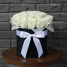 Цветочная композиция из Розы в шляпной коробке в Чепелево